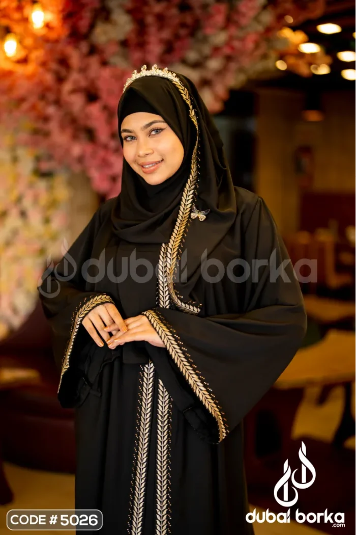 Premium Double-Part Koti-Style Borka with Leaf Embroidery – Black & White - Image 3