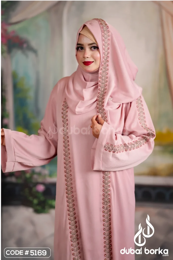 Hafsa Mina Zafran Borka – Exclusive Eid Collection 2025 - Image 3