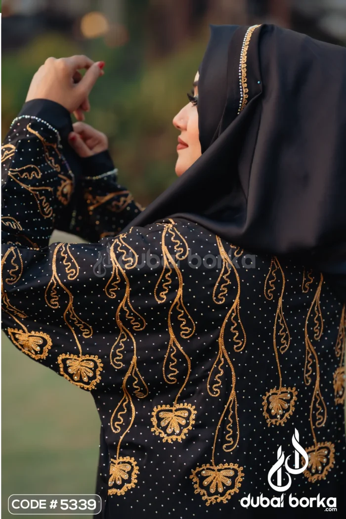 Lailah Ari Borka – Eid Ul Fitr 2025 Exclusive Collection - Image 3