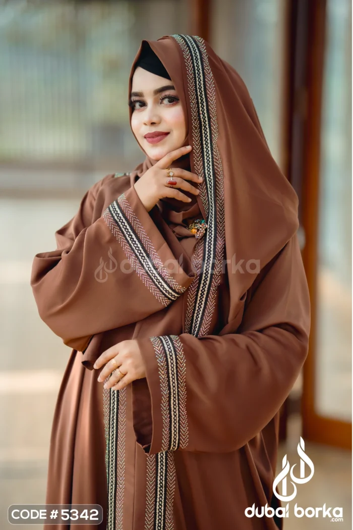 Haya Lace Borka – A Masterpiece for Eid Ul Fitr 2025 | Dubai Borka - Image 8