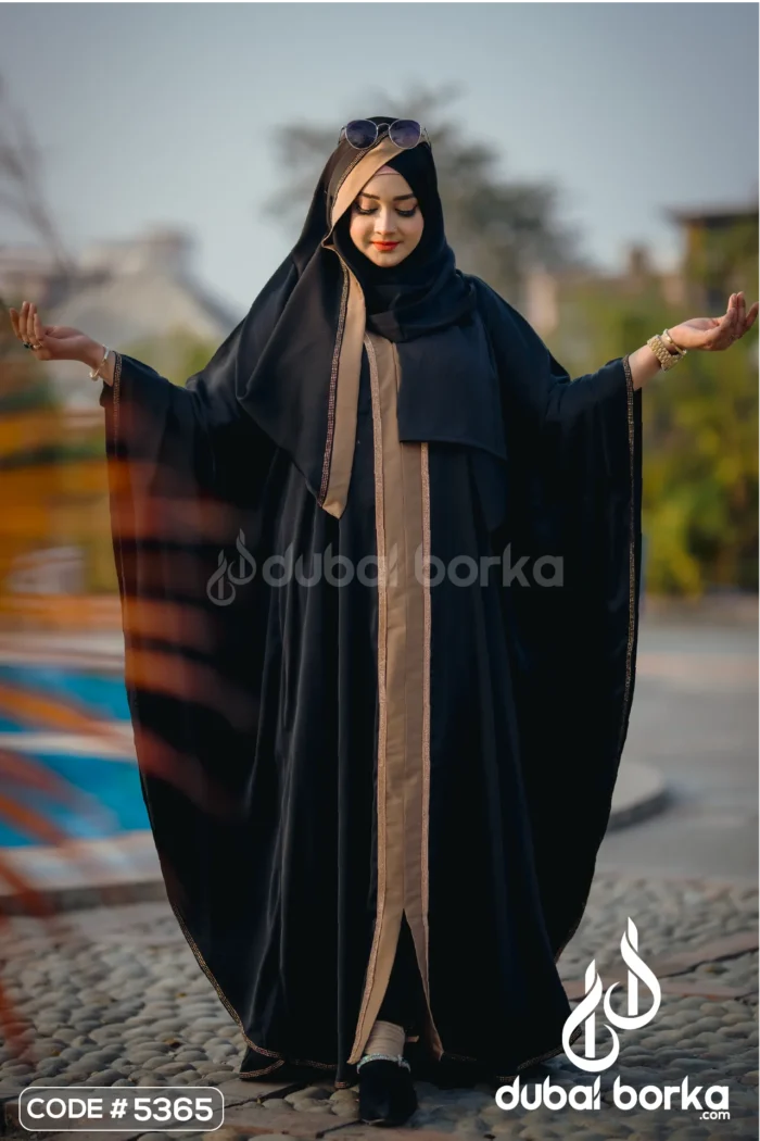 Zeenat Contrast Abaya – A Statement of Elegance for Eid 2025 - Image 4