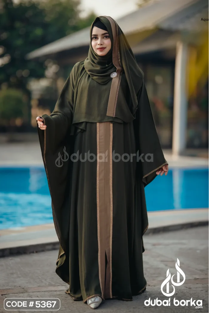 Zeenat Contrast Abaya – A Statement of Elegance for Eid 2025 - Image 7